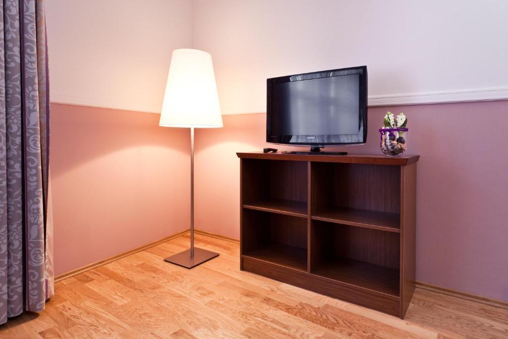 Suite con 1 Camera da Letto e 1 Divano-Letto